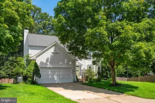 12723 Purdham Dr, Woodbridge, VA 22192 - Photo 2