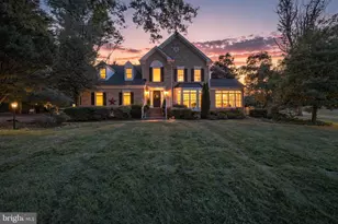 4280 Lawnvale Dr, Gainesville, VA 20155 - Photo 1