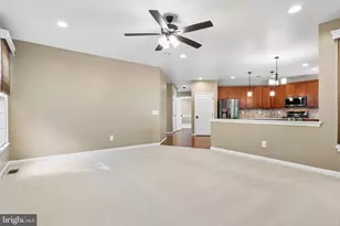5863 Tulloch Spring Ct, Haymarket, VA 20169 - Photo 20