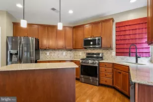 5863 Tulloch Spring Ct, Haymarket, VA 20169 - Photo 18