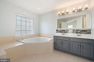 15522 John Diskin Cir, Woodbridge, VA 22191 - Photo 32