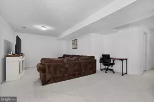 13927 Rutgers Ct, Woodbridge, VA 22193 - Photo 30