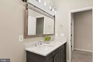 9233 Falling Water Dr, Bristow, VA 20136 - Photo 40