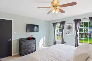 5633 Roundtree Dr, Woodbridge, VA 22193 - Photo 16