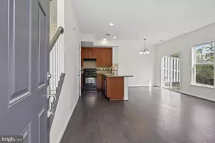 12807 Lotte Dr, Woodbridge, VA 22192 - Photo 2