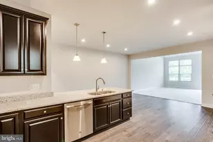 2183 Hemlock Bay Rd, Dumfries, VA 22026 - Photo 6