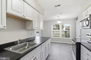 10527 Stonington Ln, Manassas, VA 20109 - Photo 16