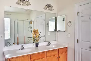 17513 Victoria Falls Dr, Dumfries, VA 22025 - Photo 10