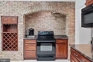 8110 Whitting Dr, Manassas, VA 20112 - Photo 14
