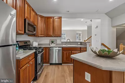 15823 Bobolink Drive, Woodbridge, VA 22191 - Photo 4
