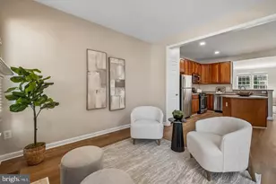 15823 Bobolink Dr, Woodbridge, VA 22191 - Photo 12