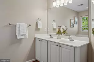 15823 Bobolink Dr, Woodbridge, VA 22191 - Photo 20