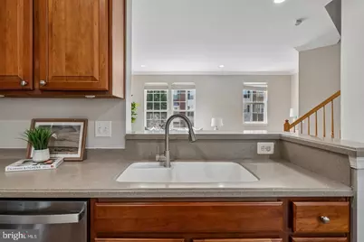 15823 Bobolink Drive, Woodbridge, VA 22191 - Photo 8
