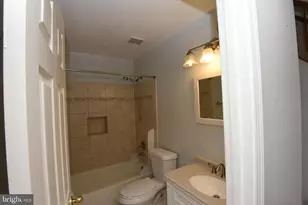 7953 Coachcrest Ct, Manassas, VA 20109 - Photo 18