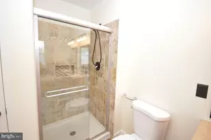 7953 Coachcrest Ct, Manassas, VA 20109 - Photo 30