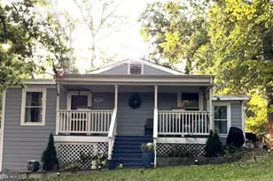 3932 Oakdale Cir, Triangle, VA 22172 - Photo 1