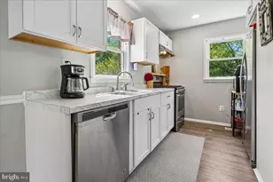 3637 Freemont Pl, Woodbridge, VA 22193 - Photo 8