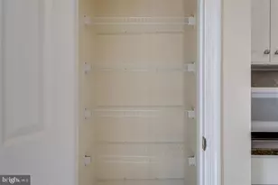 6805 Hollow Glen Ct, Gainesville, VA 20155 - Photo 32