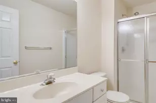 6805 Hollow Glen Ct, Gainesville, VA 20155 - Photo 34