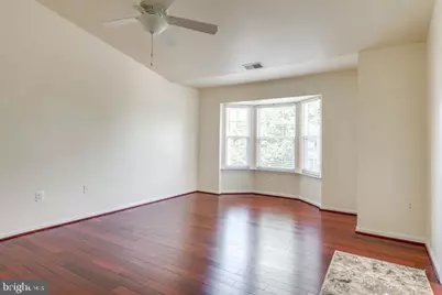 6805 Hollow Glen Court, Gainesville, VA 20155 - Photo 20