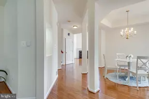 6805 Hollow Glen Ct, Gainesville, VA 20155 - Photo 8