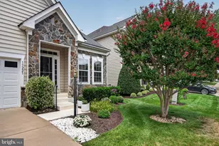 13225 Fieldstone Way, Gainesville, VA 20155 - Photo 2