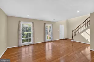 8219 Crackling Fire Dr, Gainesville, VA 20155 - Photo 6