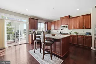 1711 Granville Ct, Woodbridge, VA 22191 - Photo 2