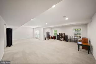 9405 Lomax Forest Dr, Manassas, VA 20112 - Photo 34
