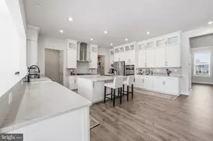 7301 Sugar Magnolia Loop, Gainesville, VA 20155 - Photo 4