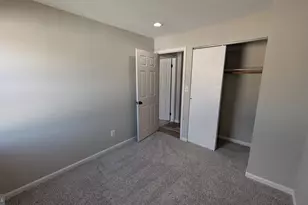 16303 Taconic Cir, Dumfries, VA 22025 - Photo 32