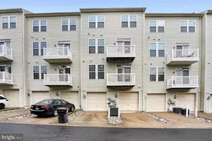 2621 Eastbourne Dr, Woodbridge, VA 22191 - Photo 12