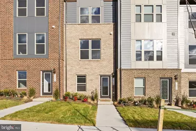 8979 Katherine Johnson Ave, Manassas, VA 20109 - Photo 4