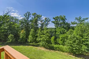 15653 John Diskin Cir, Woodbridge, VA 22191 - Photo 18