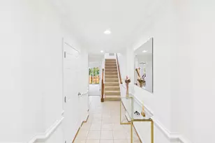 15653 John Diskin Cir, Woodbridge, VA 22191 - Photo 4