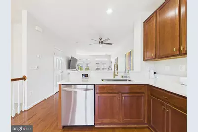 15653 John Diskin Circle, Woodbridge, VA 22191 - Photo 12