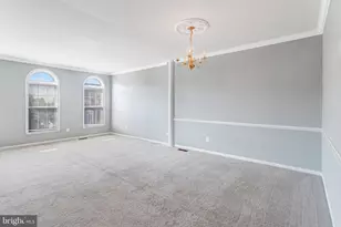 15657 William Bayliss Ct, Woodbridge, VA 22191 - Photo 10