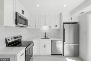 2825 Chablis Cir, Woodbridge, VA 22192 - Photo 8
