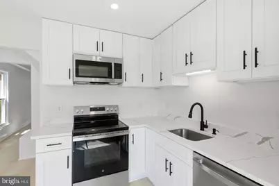 2825 Chablis Circle, Woodbridge, VA 22192 - Photo 10