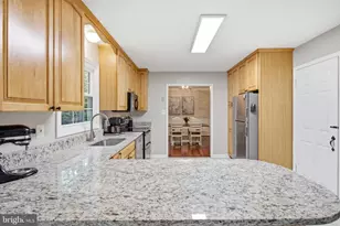11154 Stonebrook Dr, Manassas, VA 20112 - Photo 18
