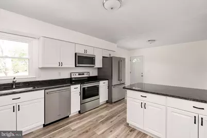 5844 Anthony Drive, Woodbridge, VA 22193 - Photo 4
