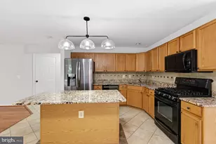 14039 Sable Ct, Woodbridge, VA 22193 - Photo 16