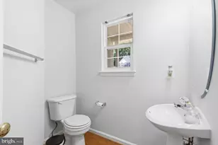 14039 Sable Ct, Woodbridge, VA 22193 - Photo 12