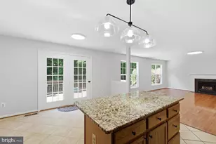 14039 Sable Ct, Woodbridge, VA 22193 - Photo 18