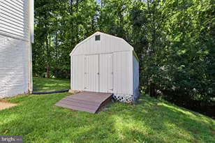 14039 Sable Ct, Woodbridge, VA 22193 - Photo 44