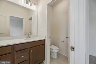 18022 Alicia Ave, Dumfries, VA 22026 - Photo 14