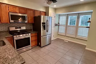 12135 Derriford Ct, Woodbridge, VA 22192 - Photo 4