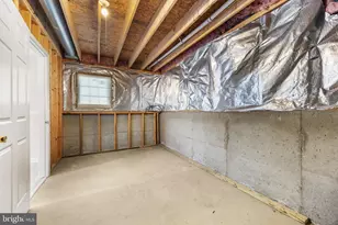 8812 Fenimore Pl, Bristow, VA 20136 - Photo 42