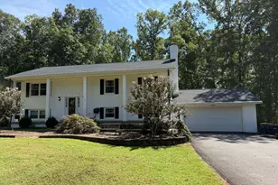 10705 Parkgate Dr, Nokesville, VA 20181 - Photo 1