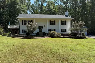 10705 Parkgate Dr, Nokesville, VA 20181 - Photo 2
